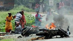 बंगाल हिंसा : हमें अपनी लड़ाई स्वयं लड़नी होगी