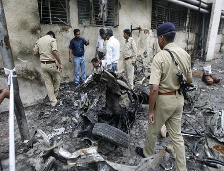 अहमदाबाद बम विस्फोट शृंखला प्रकरण में 49 दोषी