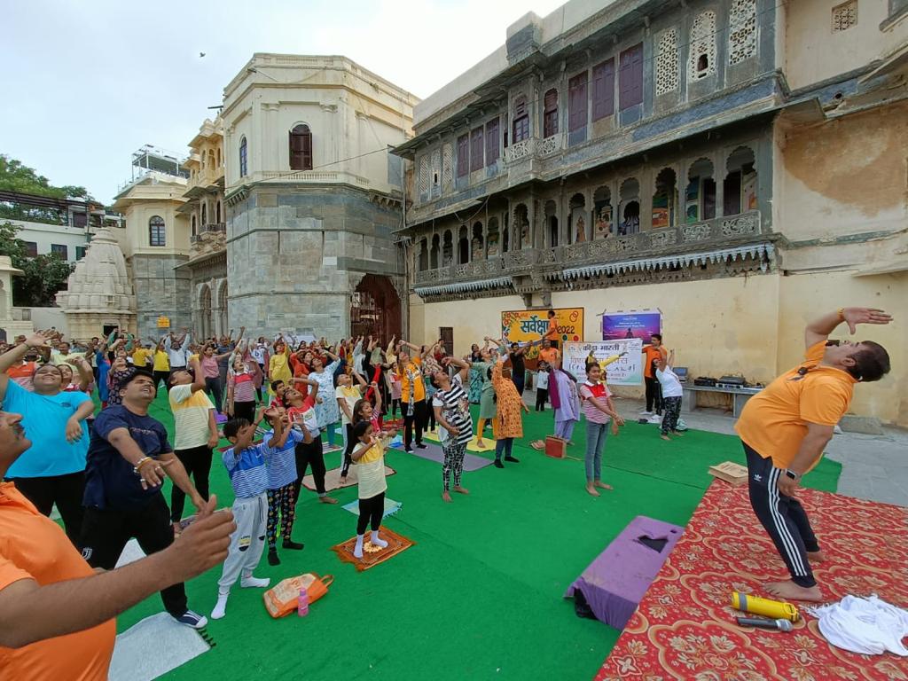 योग दिवस पर क्रीड़ा भारती द्वारा योगासन