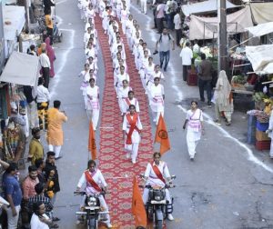 डीडवाना में सेविकाओं के पथ संचलन में शहरवासियों ने बिछाया रेड कार्पेट