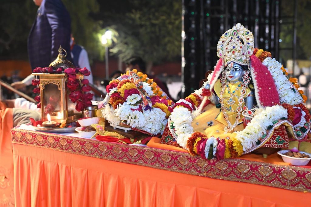 रामाभिषेकम उत्सव में कैलाश खेर की भजन प्रस्तुति पर झूम उठे जयपुरवासी