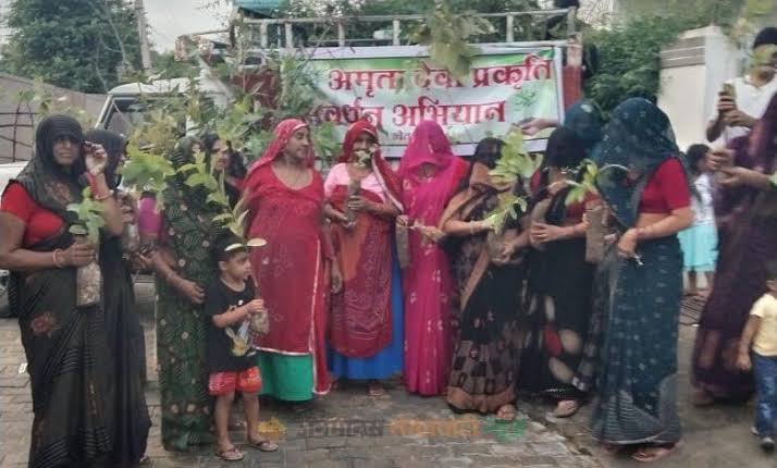 संघ का अमृता देवी प्रकृति संवर्धन अभियान : प्रत्येक गांव में महिलाएं लगाएंगी 100 पौधे