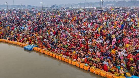 महाकुंभ में घुमंतू जाति के संतों का ऐतिहासिक समागम, किया आध्यात्मिक विचारों का आदान प्रदान